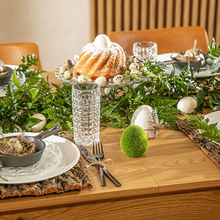 Salon na Wielkanoc - aranżacja stołu w stylu eko