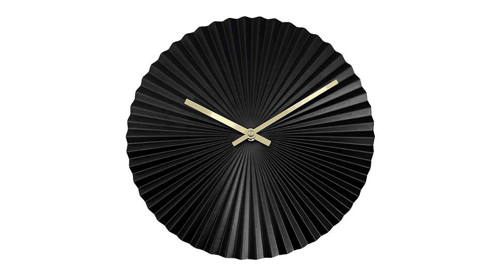 Czarny harmonijkowy zegar z metalu