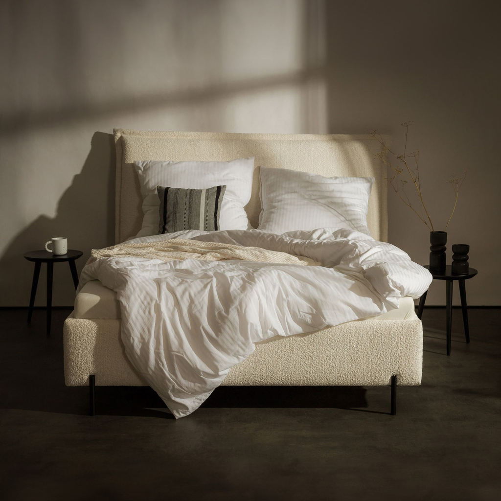 Łóżko tapicerowane boucle FERRO 160x200 cm
