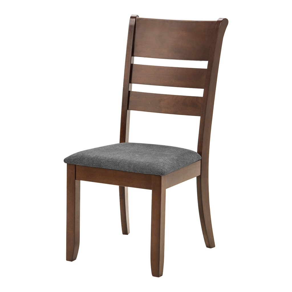 Krzesło drewniane DANUS z szarą tapicerką na drewnianych nogach.