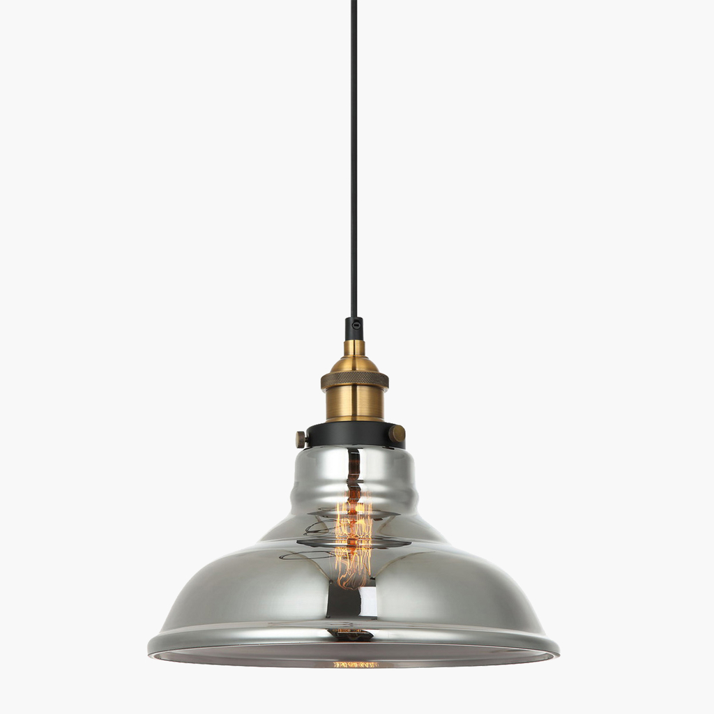 Klosz lampy HUBERT stylizowany jest w klimacie industrial/retro - płytki, idealny pod ozdobny model żarówki.
