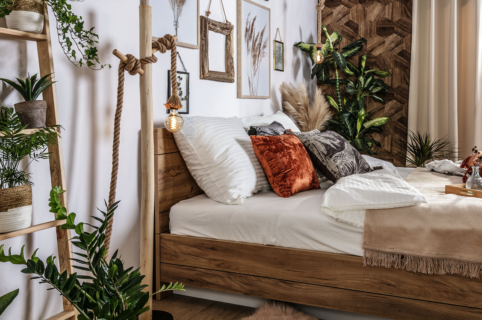 Dekoracje do sypialni w drewnie i bieli