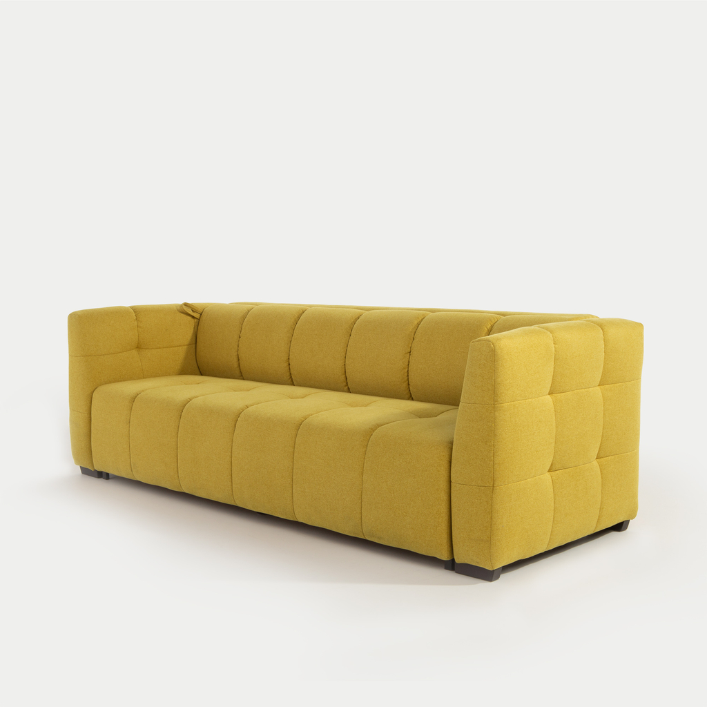 Sofa rozkładana GAJA w żółtym kolorze.