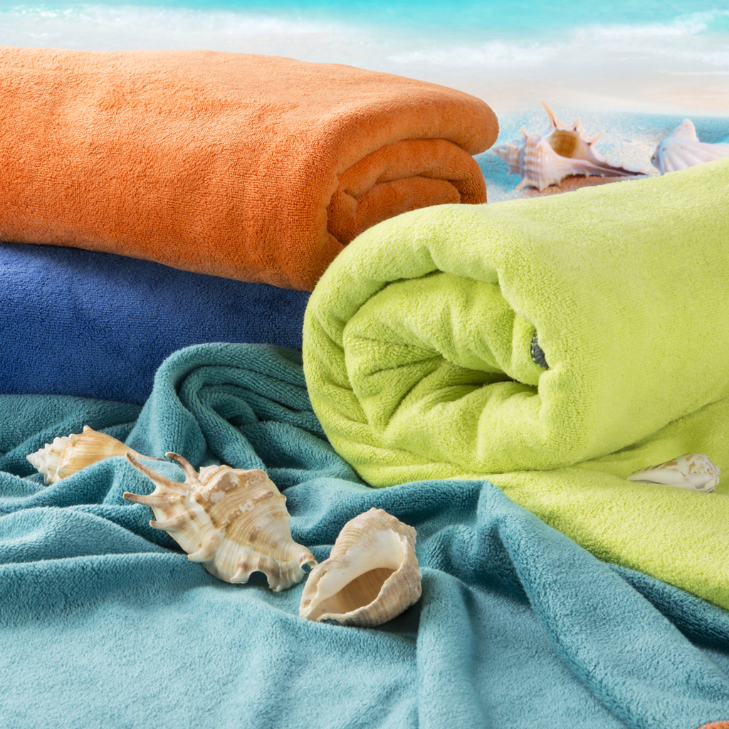 Ręczniki szybkoschnące w różnych kolorach