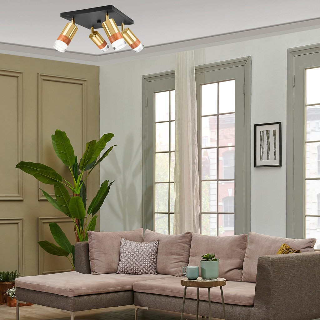Nowoczesny wygląd lampy oraz funkcjonalny kształt doskonale łączy się z drewnianymi elementami, które ocieplają jej loftowy design.