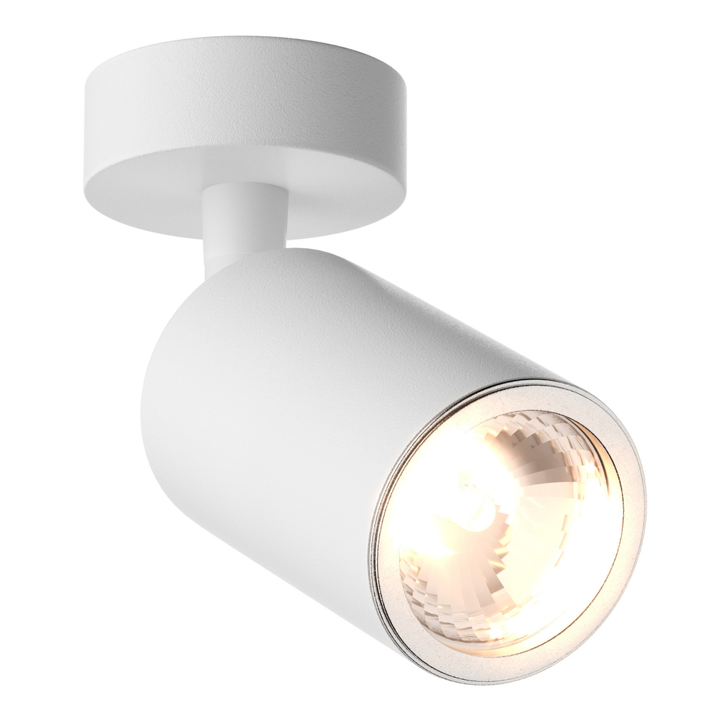 Reflektor podwieszany TORI w białym, matowym kolorze. Płynna regulacja klosza pozwala na skierowanie światła w dowolne miejsce. Mocujesz go do sufitu lub ściany, a potem ustawiasz światło tak, jak Ci wygodnie.