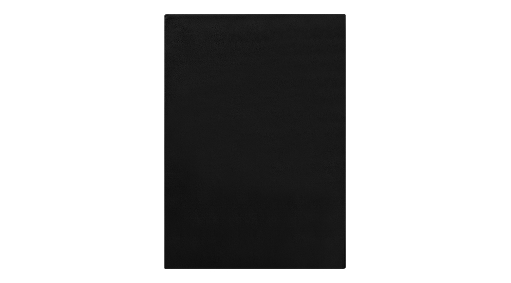Dywan czarny RABBIT BUNNY 120x170 cm wykonany z przędzy poliestrowej.