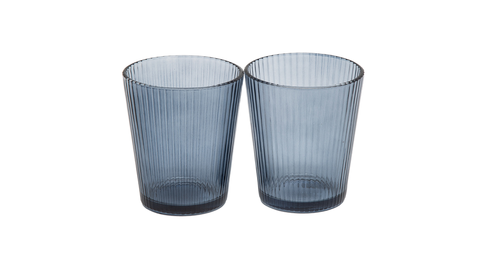 Dwie szklanki na wodę lub sok