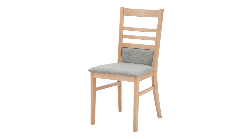 Krzesło wykonane z jasnego drewna bukowego z siedziskiem obitym szarą tkaniną.
