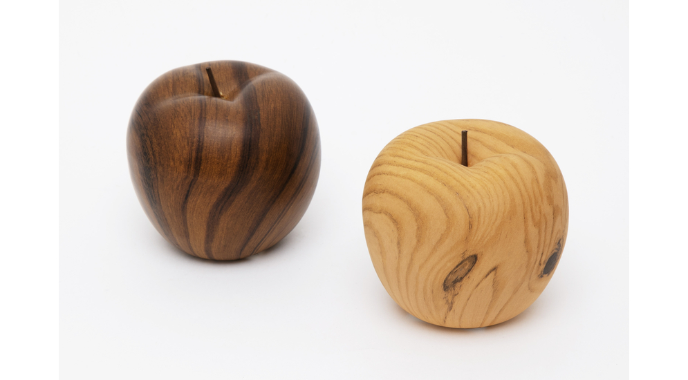 Ozdoba ceramiczna jabłko efekt jasnego drewna 6,5 cm