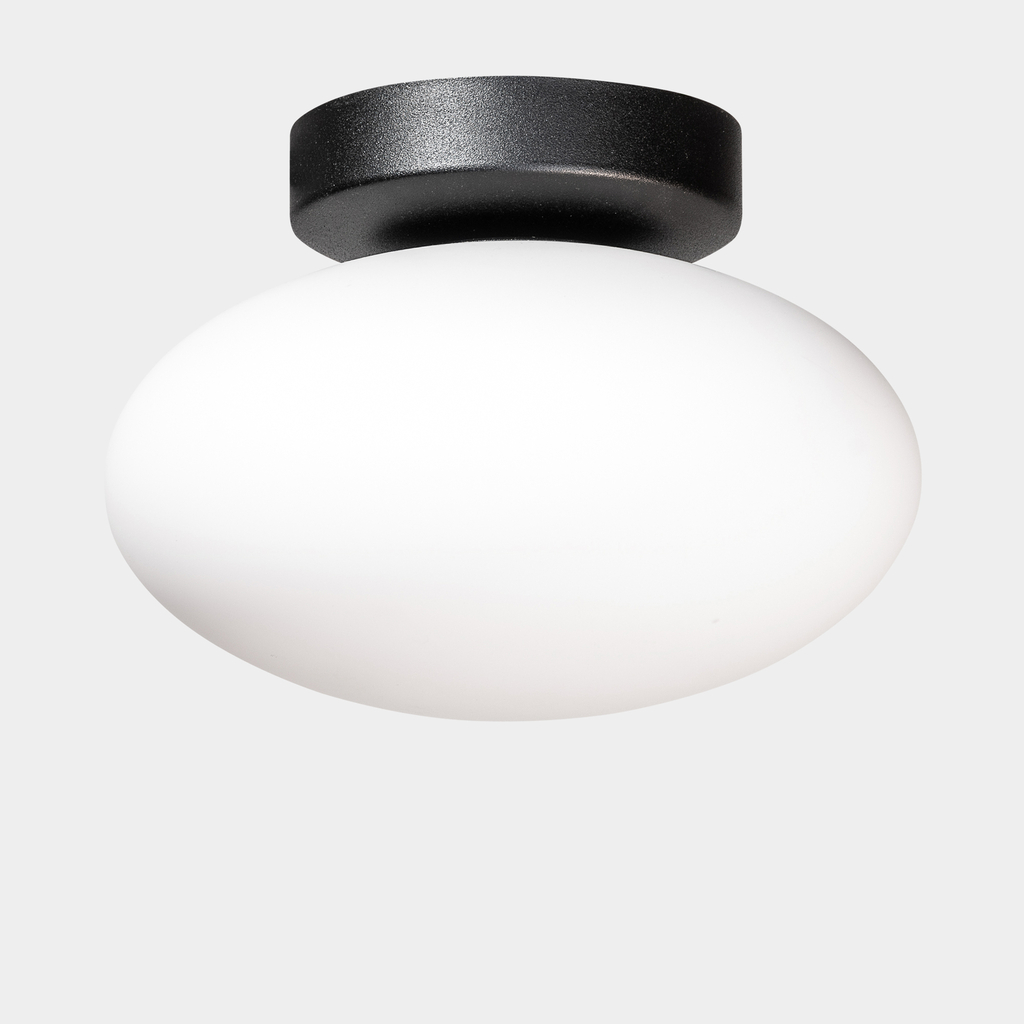 Lampa sufitowa UFO posiada oprawę przeznaczoną dla 1 żarówki typu G9 o mocy maksymalnej 8W. 