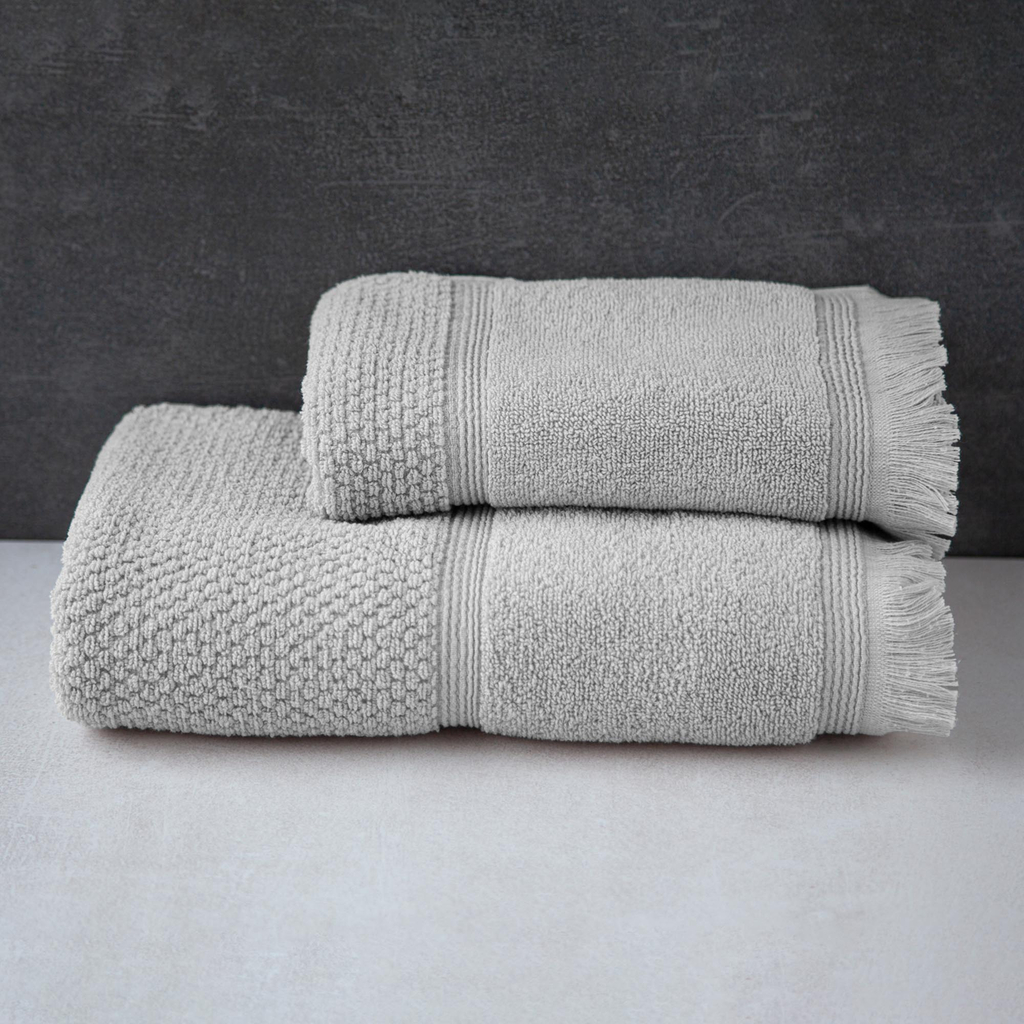 Srebrne ręczniki z frędzlami z bawełny