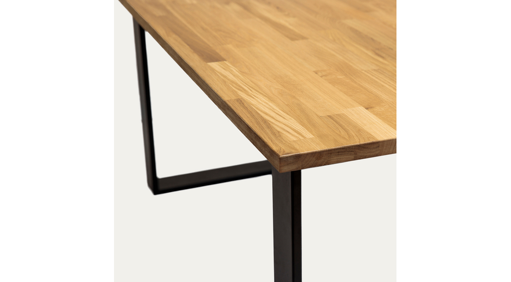 Stół drewniany KALENO 150 cm - szczegół. 