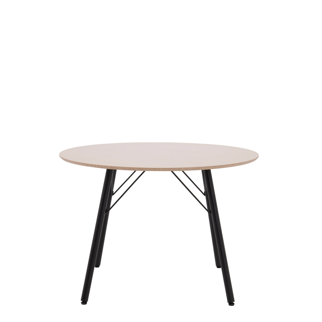 ENTABLESS to prosty, oszczędny stół z charakterystycznym okrągłym blatem o średnicy 110 cm.