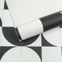 Mata podłogowa kuchenna czarno-biała geometryczna 67x200 cm