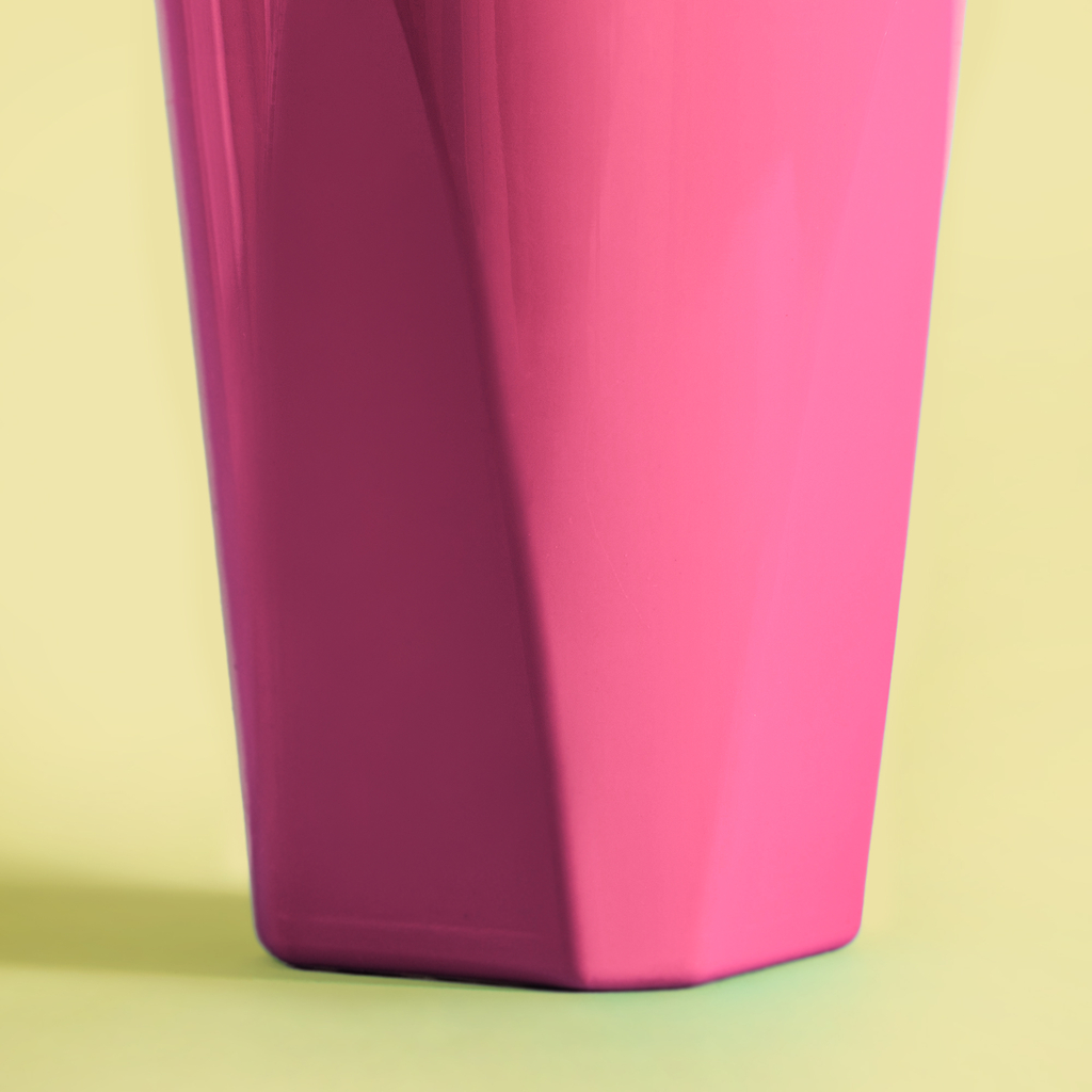 Dzbanek plastikowy z 4 kubkami różowy