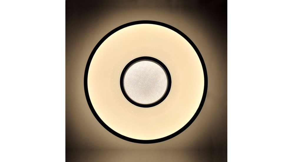 Lampa DETROIT posiada wbudowane oświetlenie LED o mocy 24W