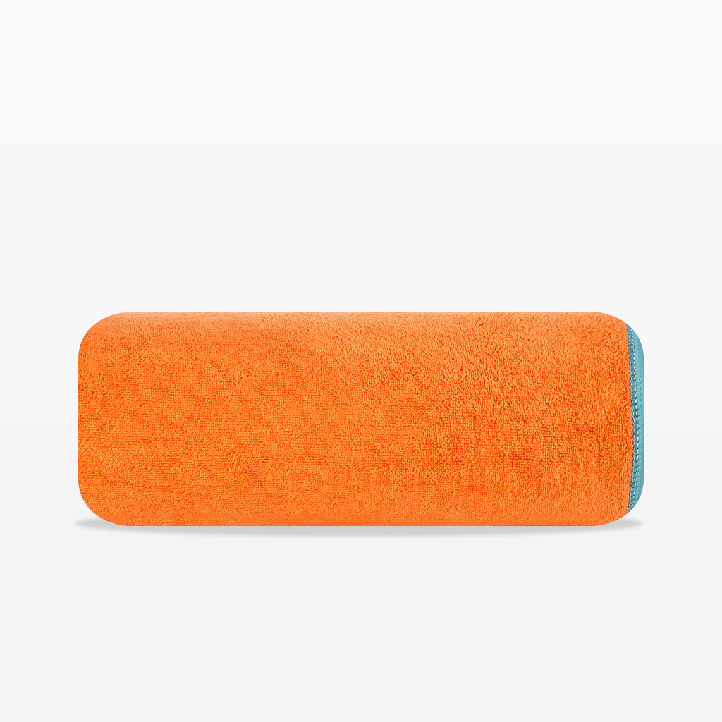 Pomarańczowy szybkoschnący ręcznik