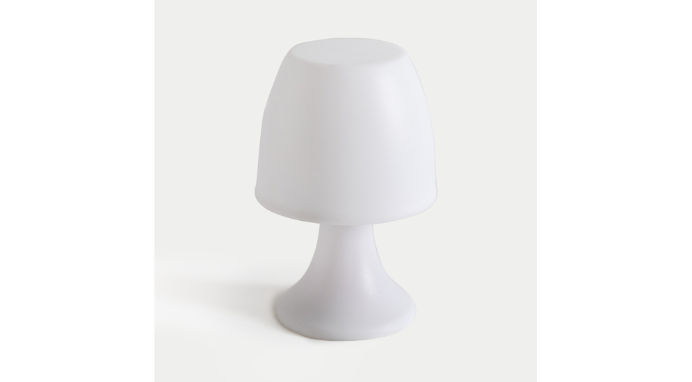 Lampa ma kompaktowe wymiary - jej wysokość zaledwie 19 cm przy średnicy 12 cm.