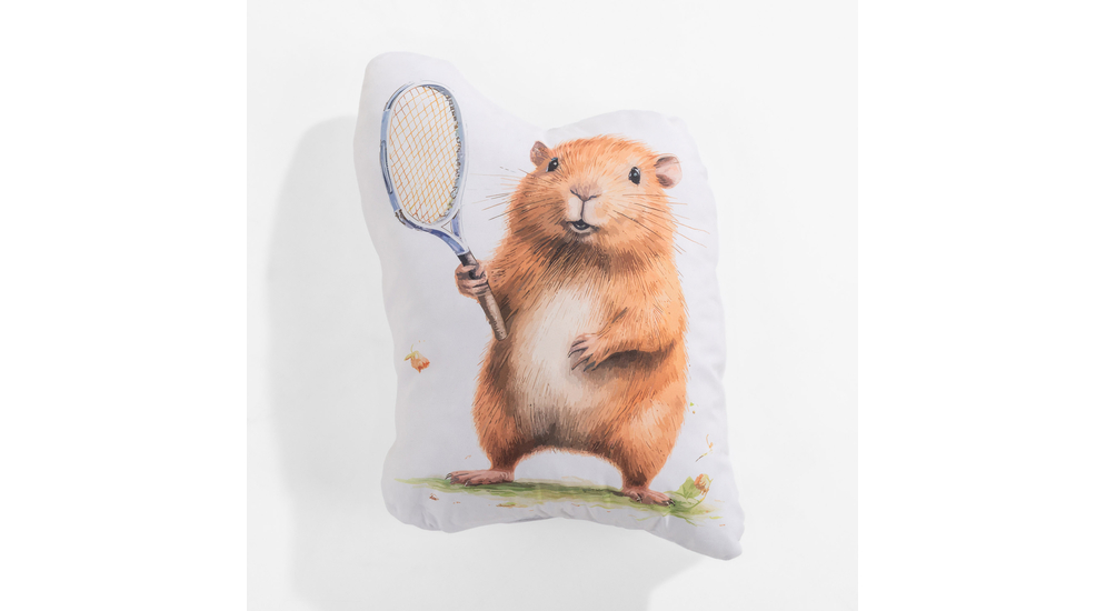 Poduszka dla dziecka z kapibarą grającą w tenis
